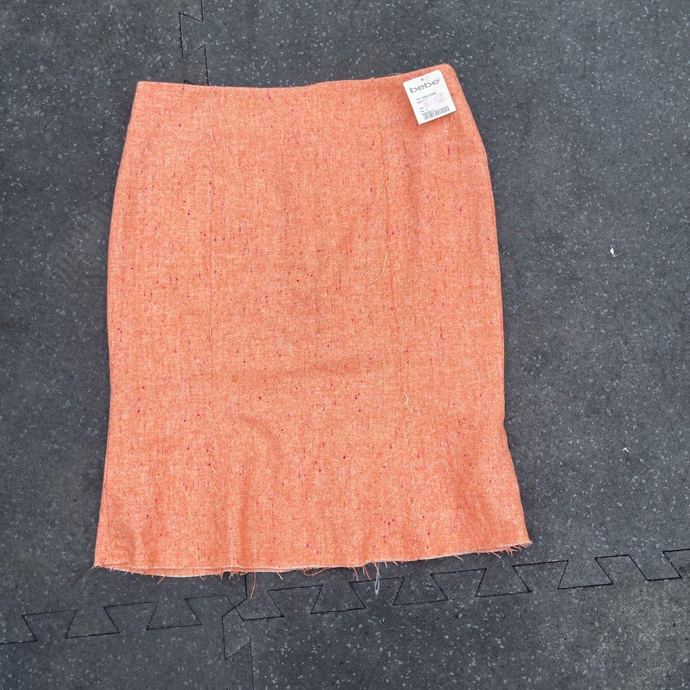 Bebe vintage A-line skirt size 6 tangerine color
